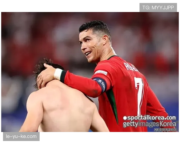 C罗无球跑动助攻力显著，关键表现推动球队完成逆转