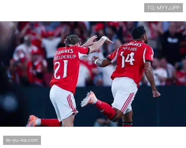 惊天逆转！球队补时绝杀点燃士气，状态回暖迎连胜曙光