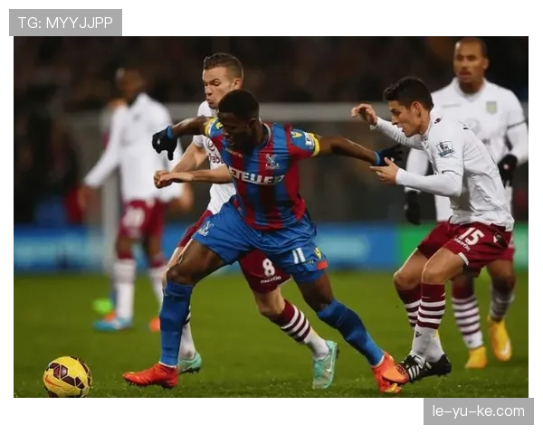 英超战术新潮流：多变阵型重塑传统格局，赛场表现亮眼