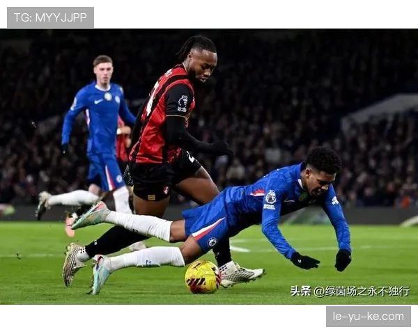 曼城边路快攻无解，速度与默契配合撕裂对手防线