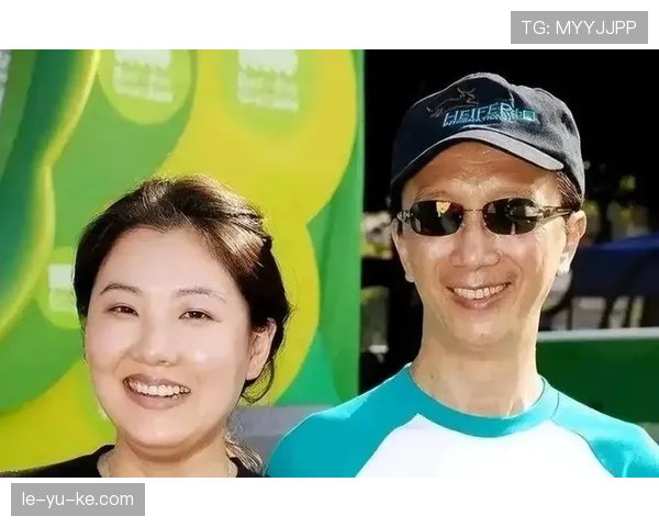 如果伏明霞今天走进潮牌店，柜姐会不会先崩溃再求合影